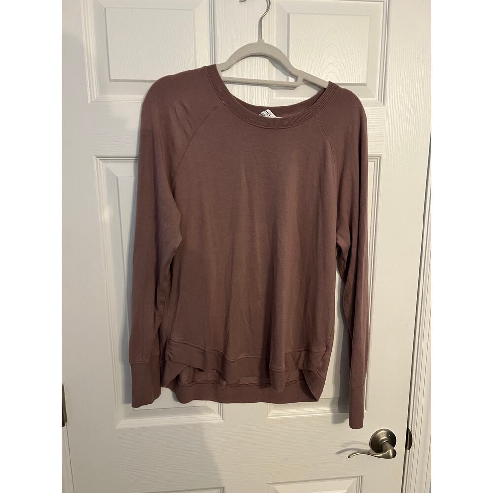 Athleta Mauve/Purple Long Sleeve Top – Size Large